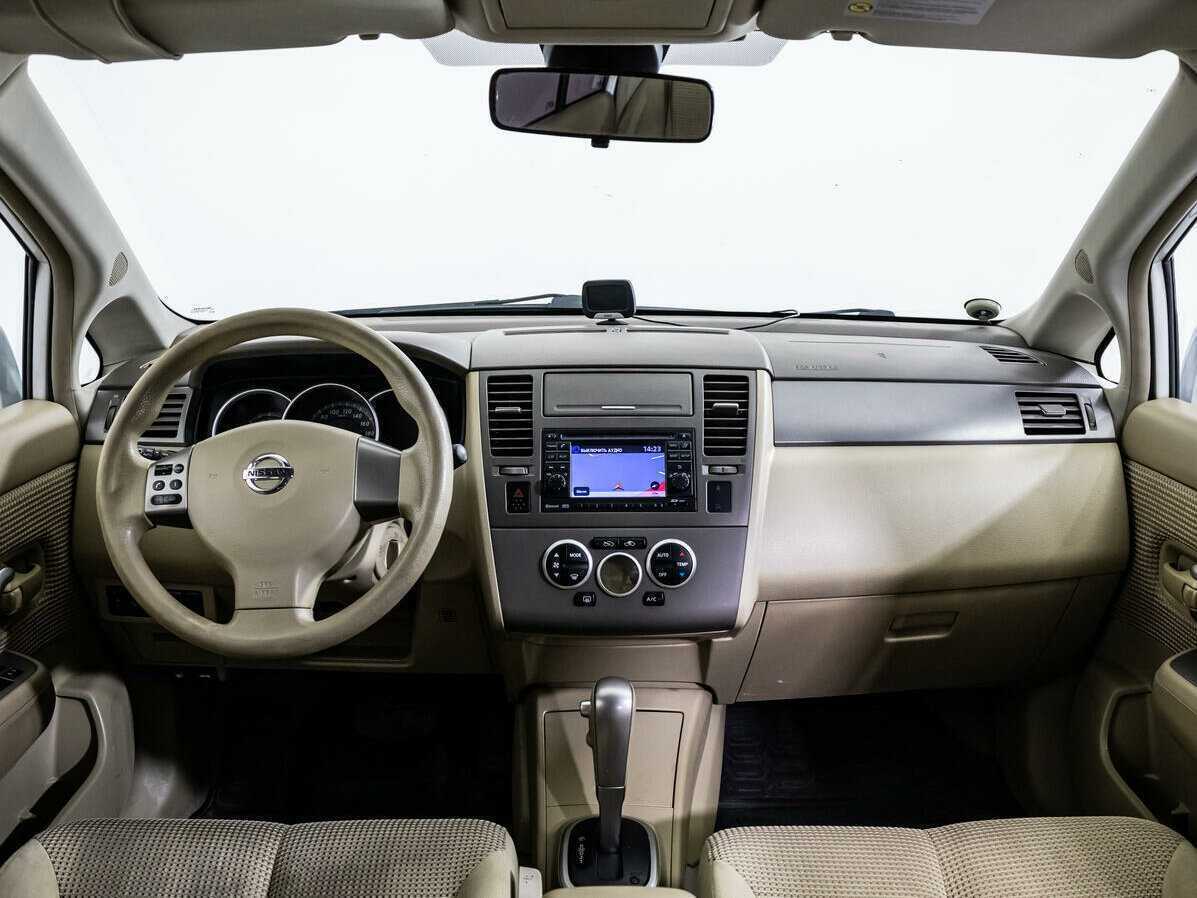 Nissan Tiida 2011 года с пробегом. Фото: #12