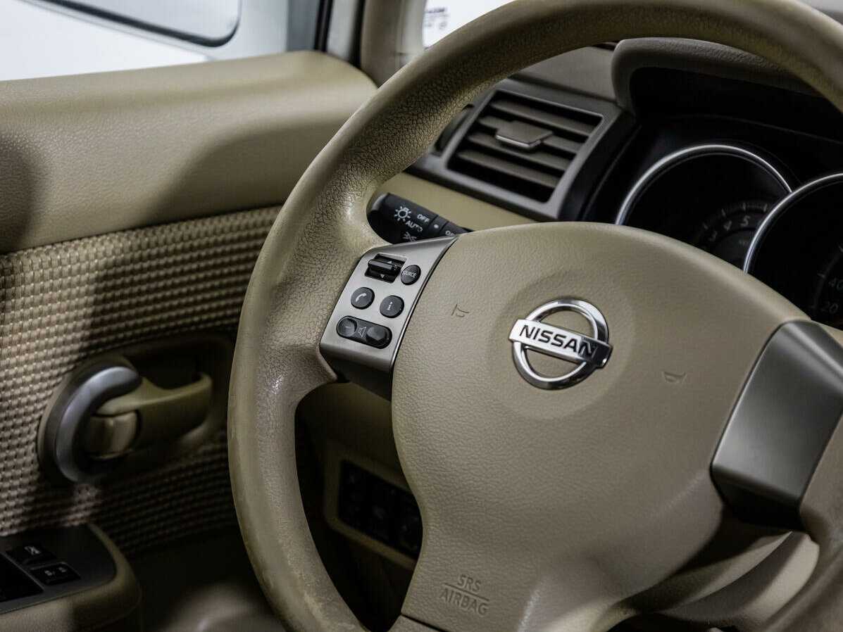 Nissan Tiida 2011 года с пробегом. Фото: #13