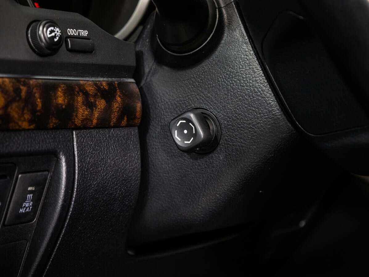 Toyota Land Cruiser 2011 года с пробегом. Фото: #18