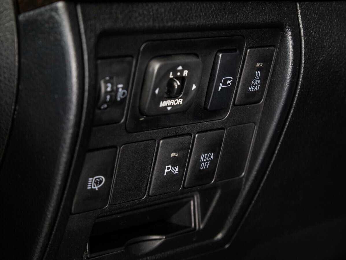 Toyota Land Cruiser 2011 года с пробегом. Фото: #19