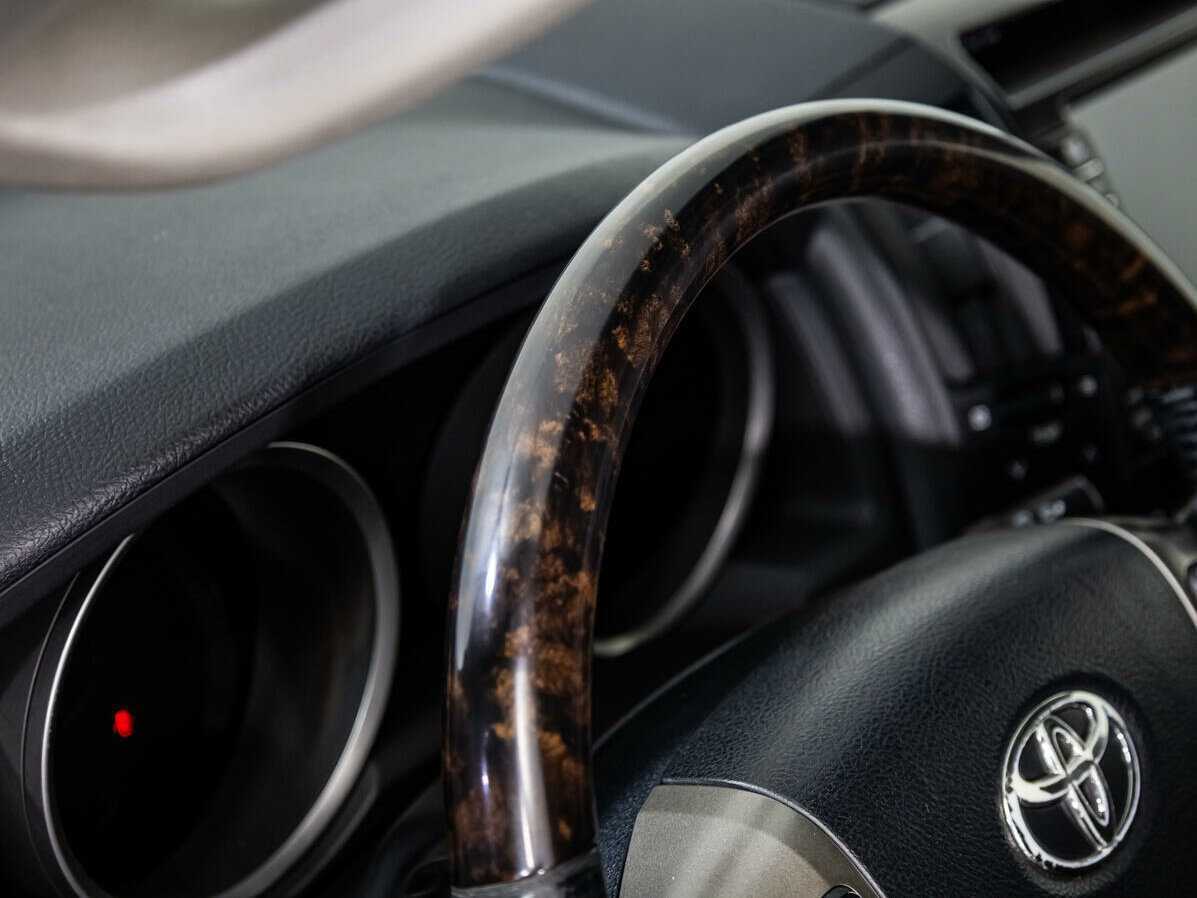 Toyota Land Cruiser 2011 года с пробегом. Фото: #20