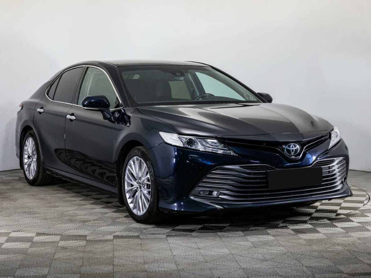 Toyota Camry 2018 года с пробегом. Фото: #2