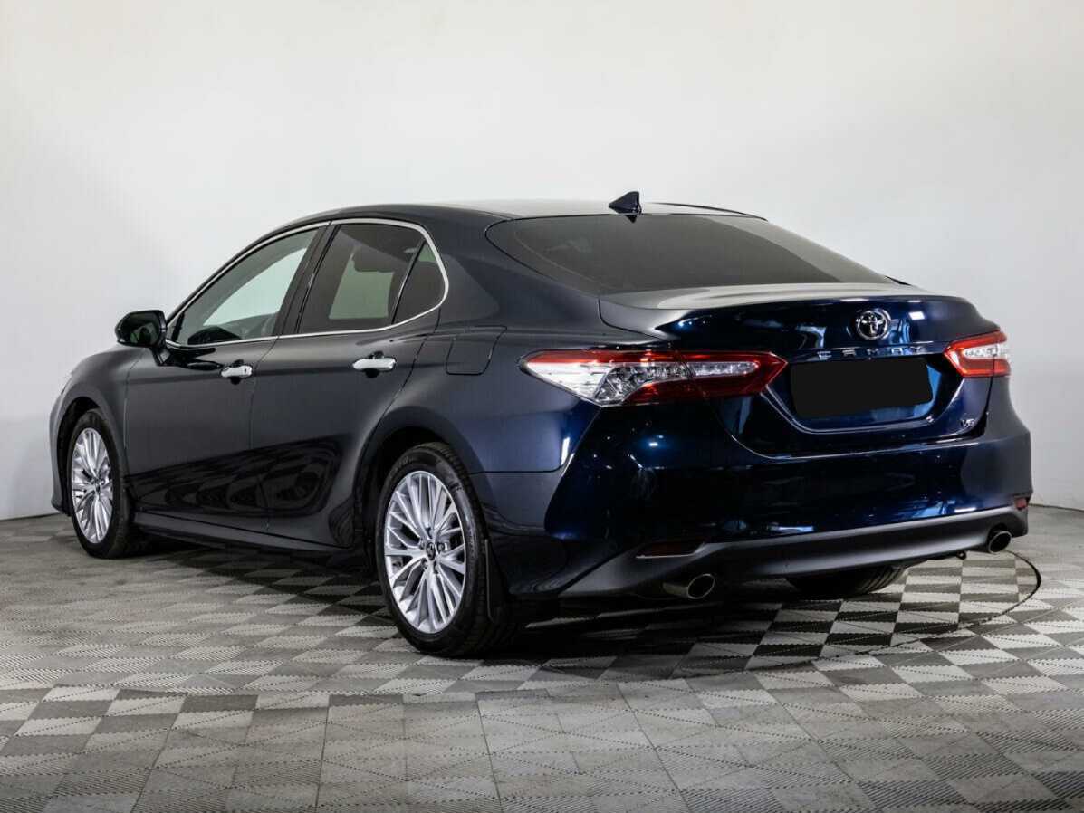 Toyota Camry 2018 года с пробегом. Фото: #5