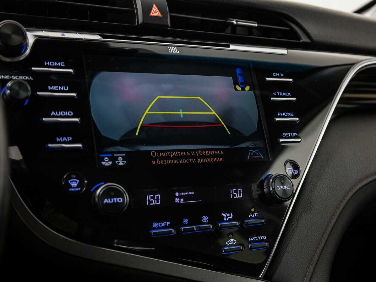 Toyota Camry 2018 года с пробегом. Фото: #13