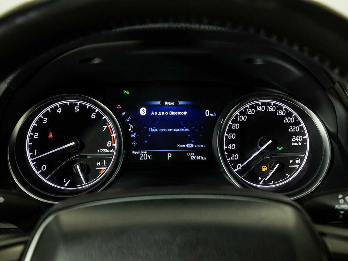 Toyota Camry 2018 года с пробегом. Фото: #14