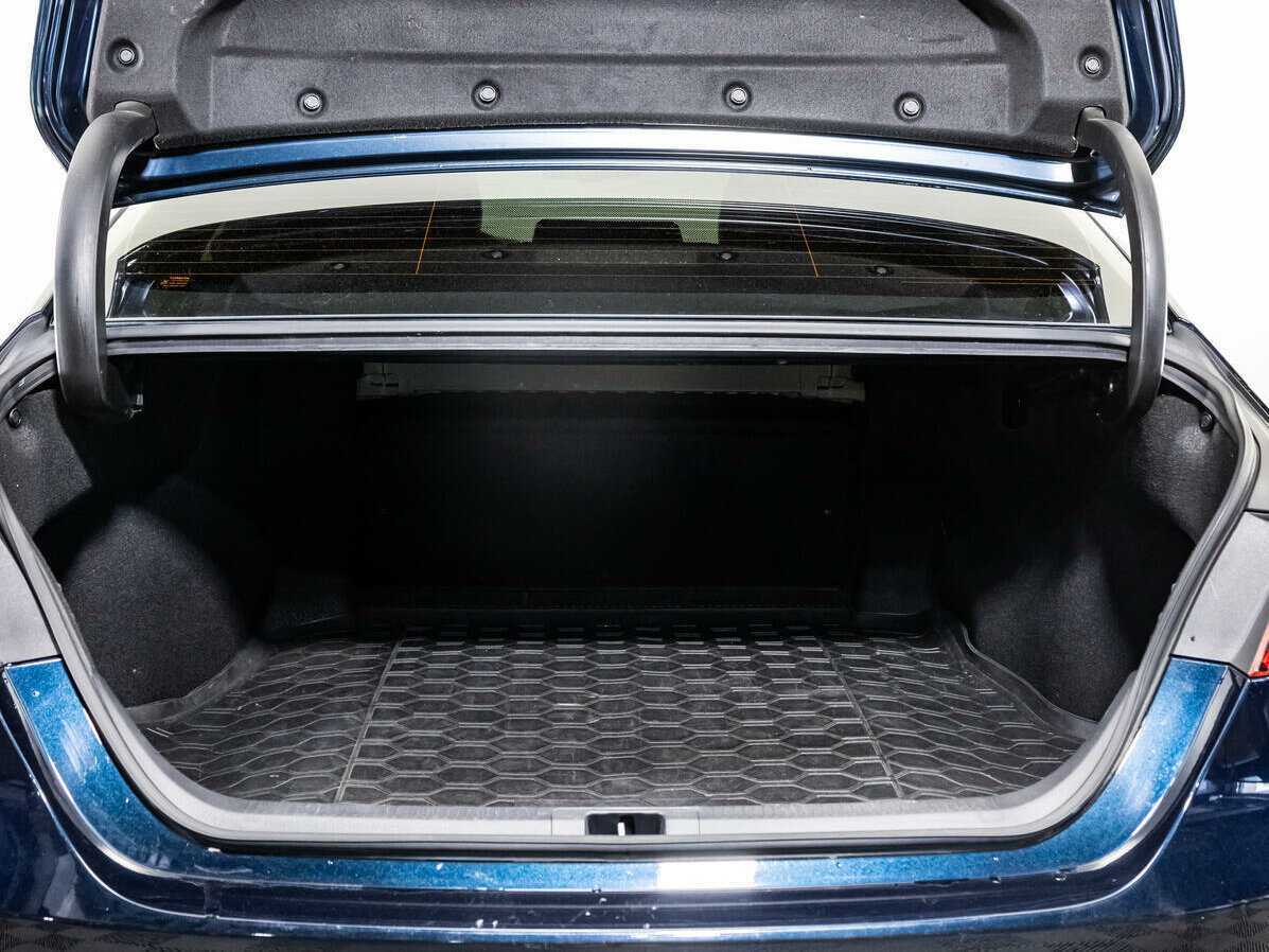 Toyota Camry 2018 года с пробегом. Фото: #20