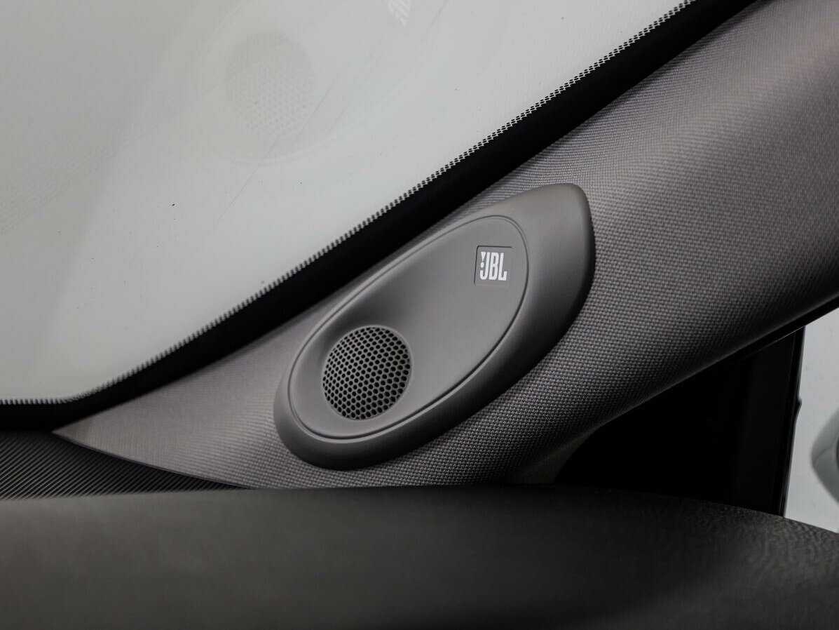 Toyota Camry 2018 года с пробегом. Фото: #17