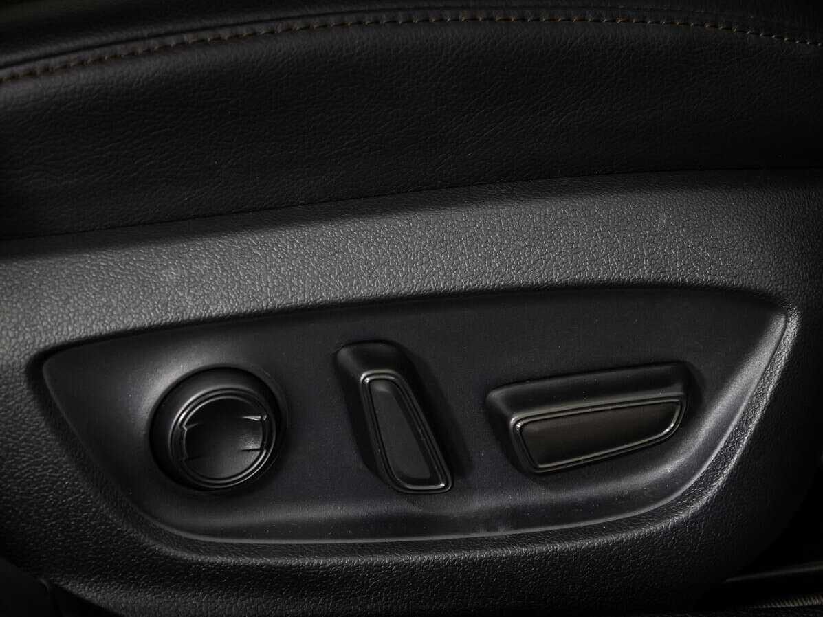 Toyota Camry 2018 года с пробегом. Фото: #21