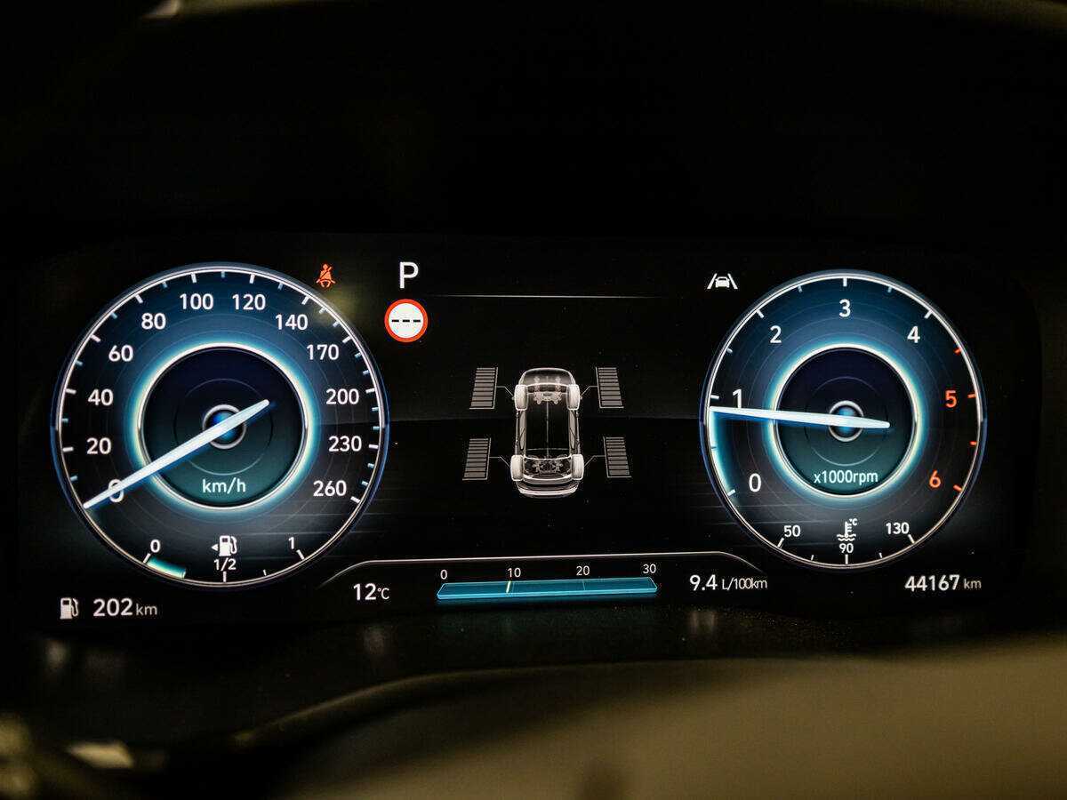 Hyundai Santa Fe 2021 года с пробегом. Фото: #11