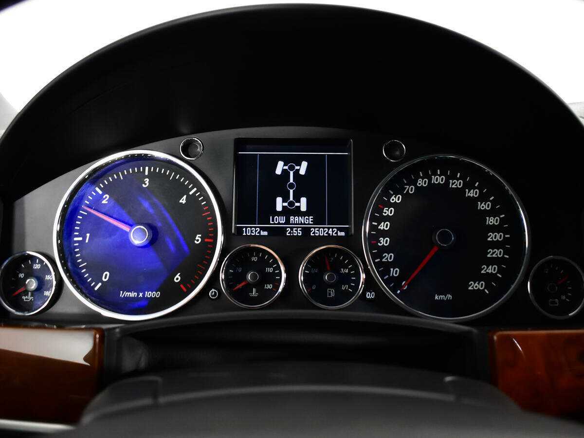 Volkswagen Touareg 2005 года с пробегом. Фото: #10