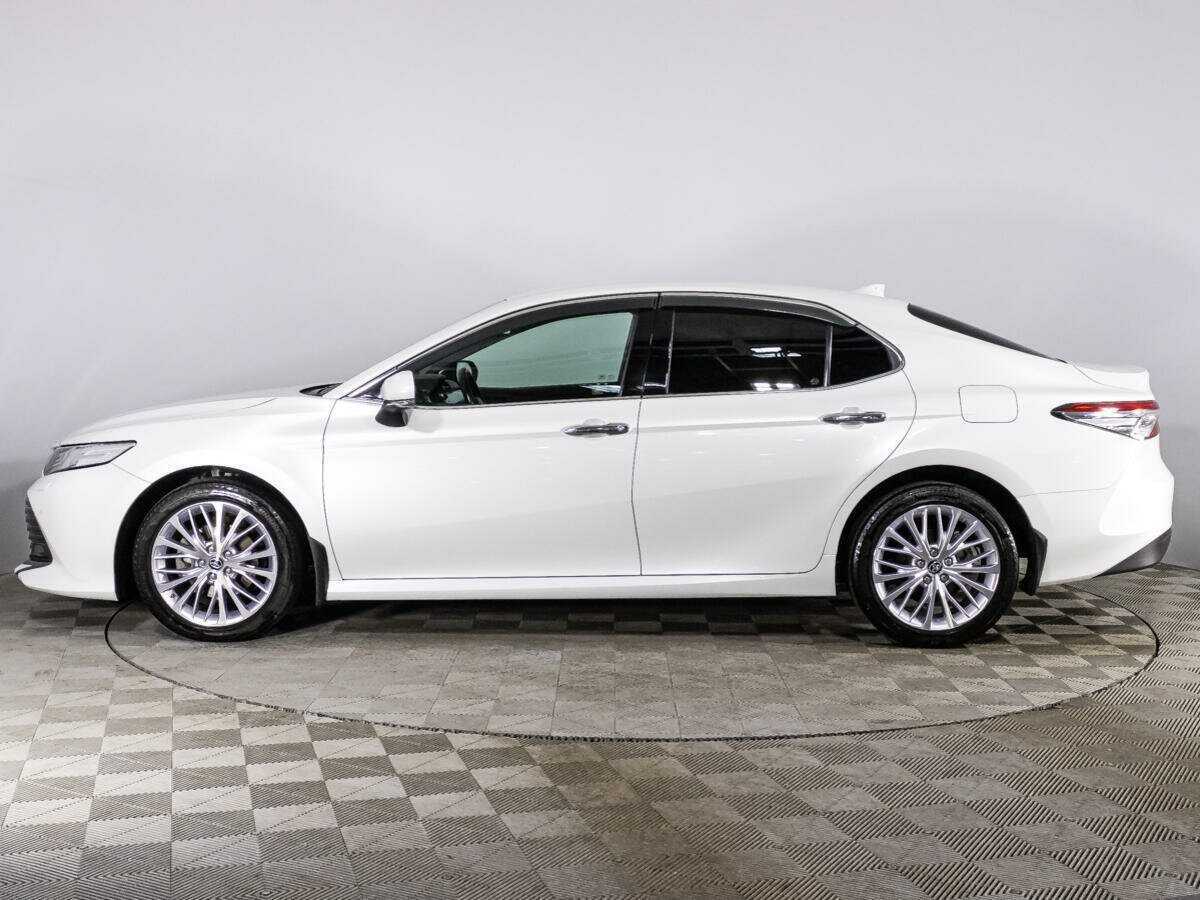 Toyota Camry 2020 года с пробегом. Фото: #7