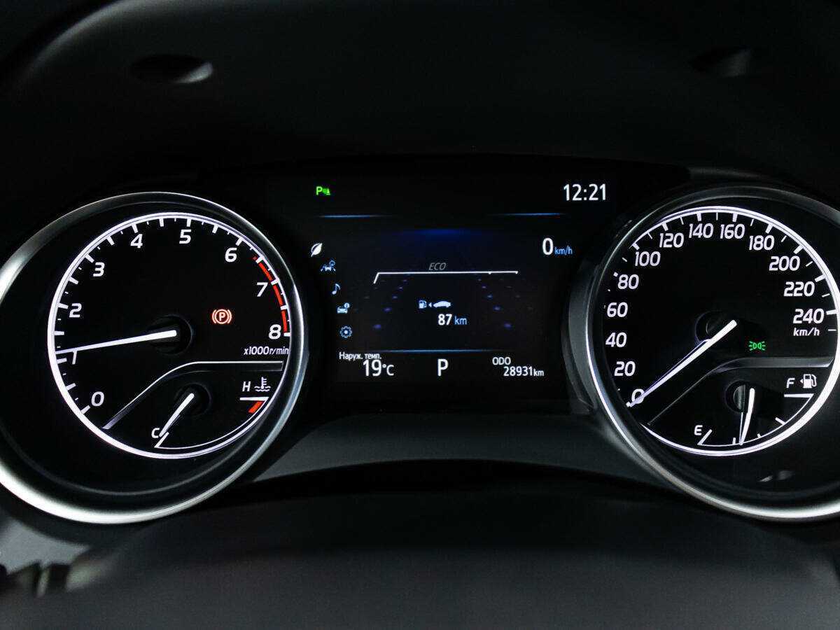 Toyota Camry 2020 года с пробегом. Фото: #11