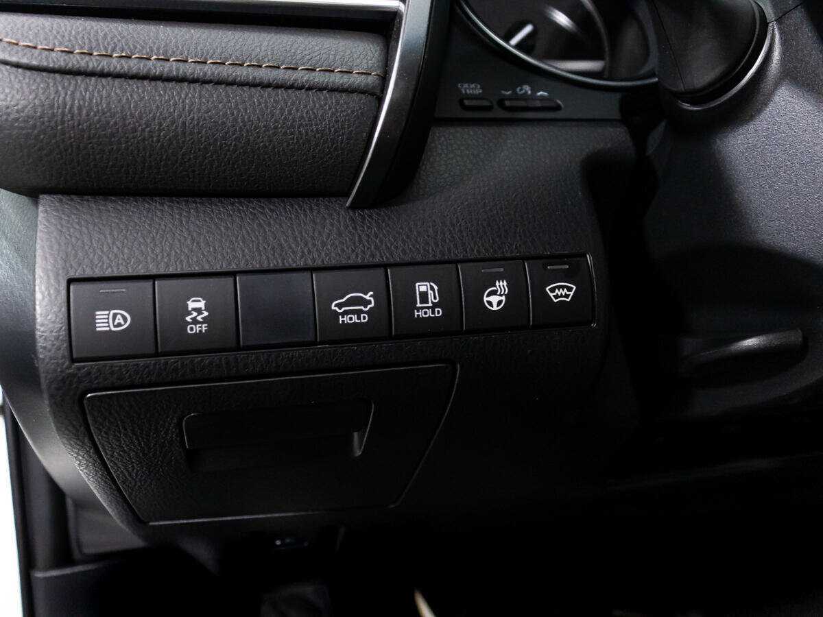 Toyota Camry 2020 года с пробегом. Фото: #17