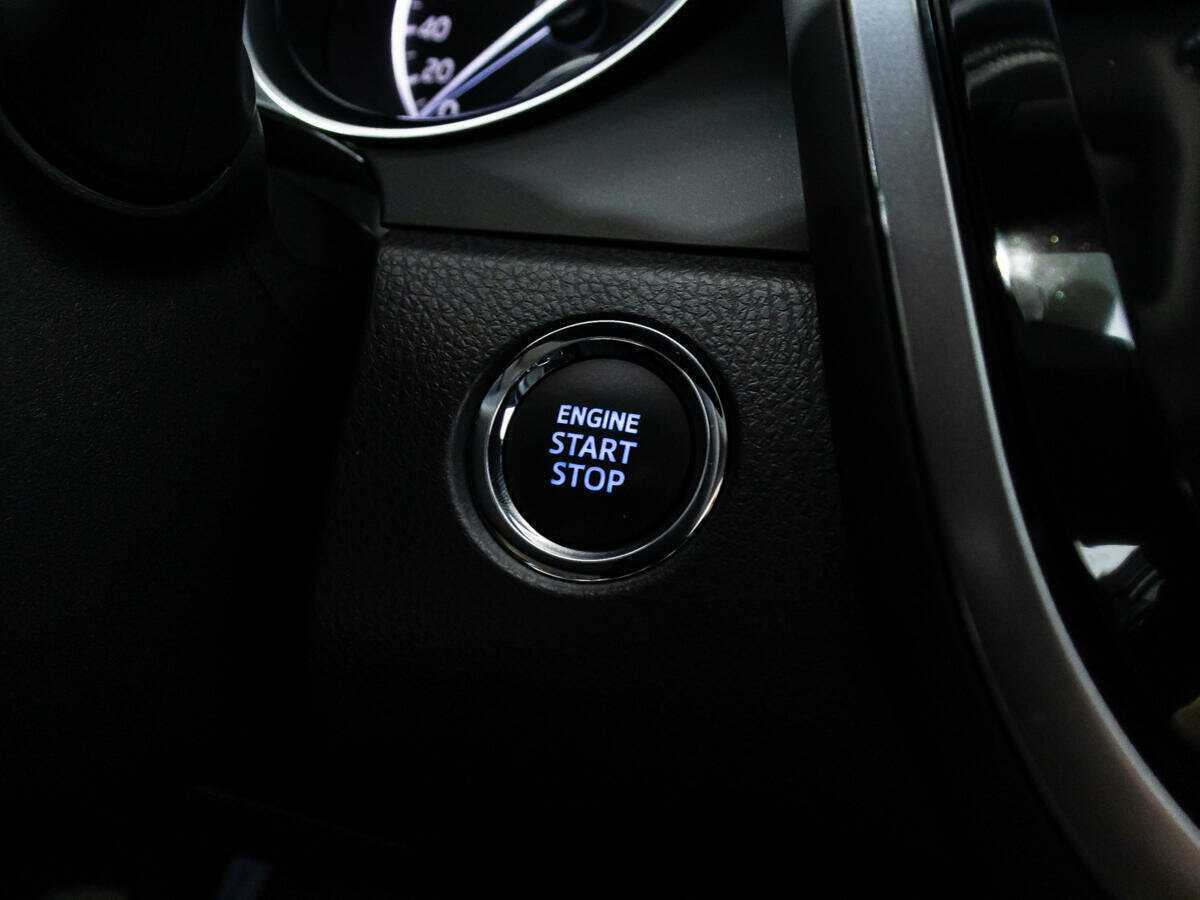 Toyota Camry 2020 года с пробегом. Фото: #20