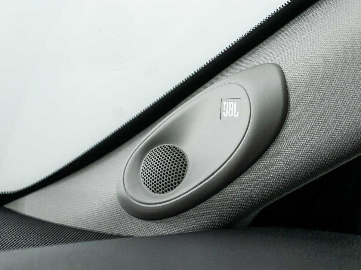 Toyota Camry 2020 года с пробегом. Фото: #21