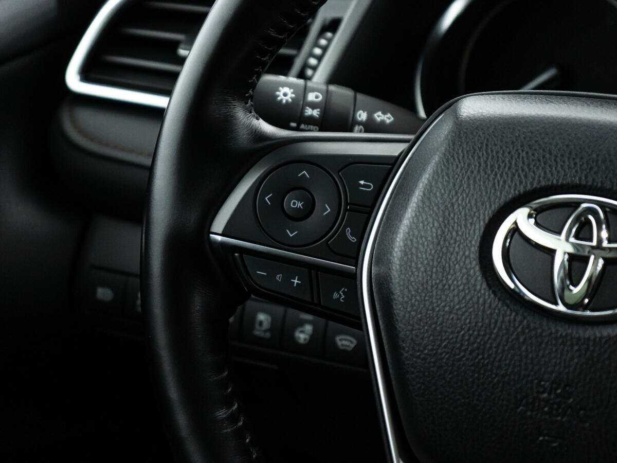 Toyota Camry 2020 года с пробегом. Фото: #23