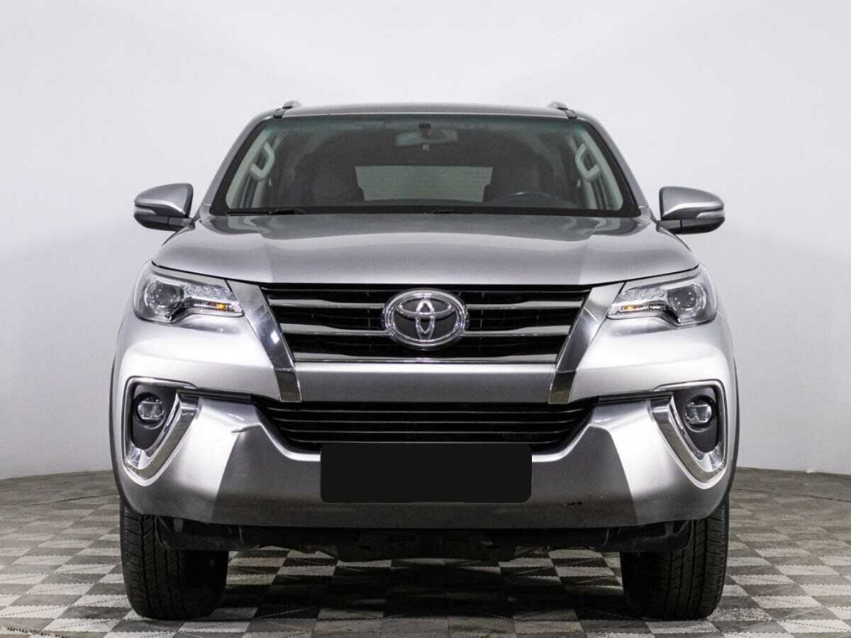Toyota Fortuner 2019 года с пробегом. Фото: #1
