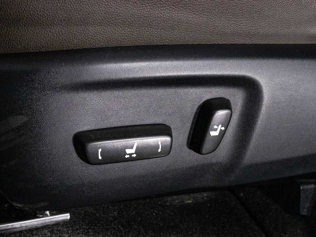 Toyota Fortuner 2019 года с пробегом. Фото: #21