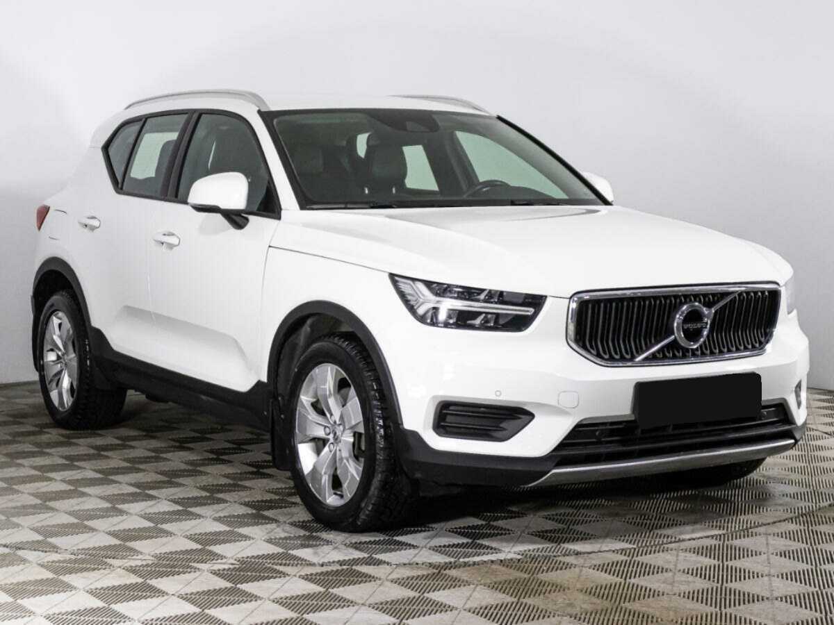 Volvo XC40 2019 года с пробегом. Фото: #2