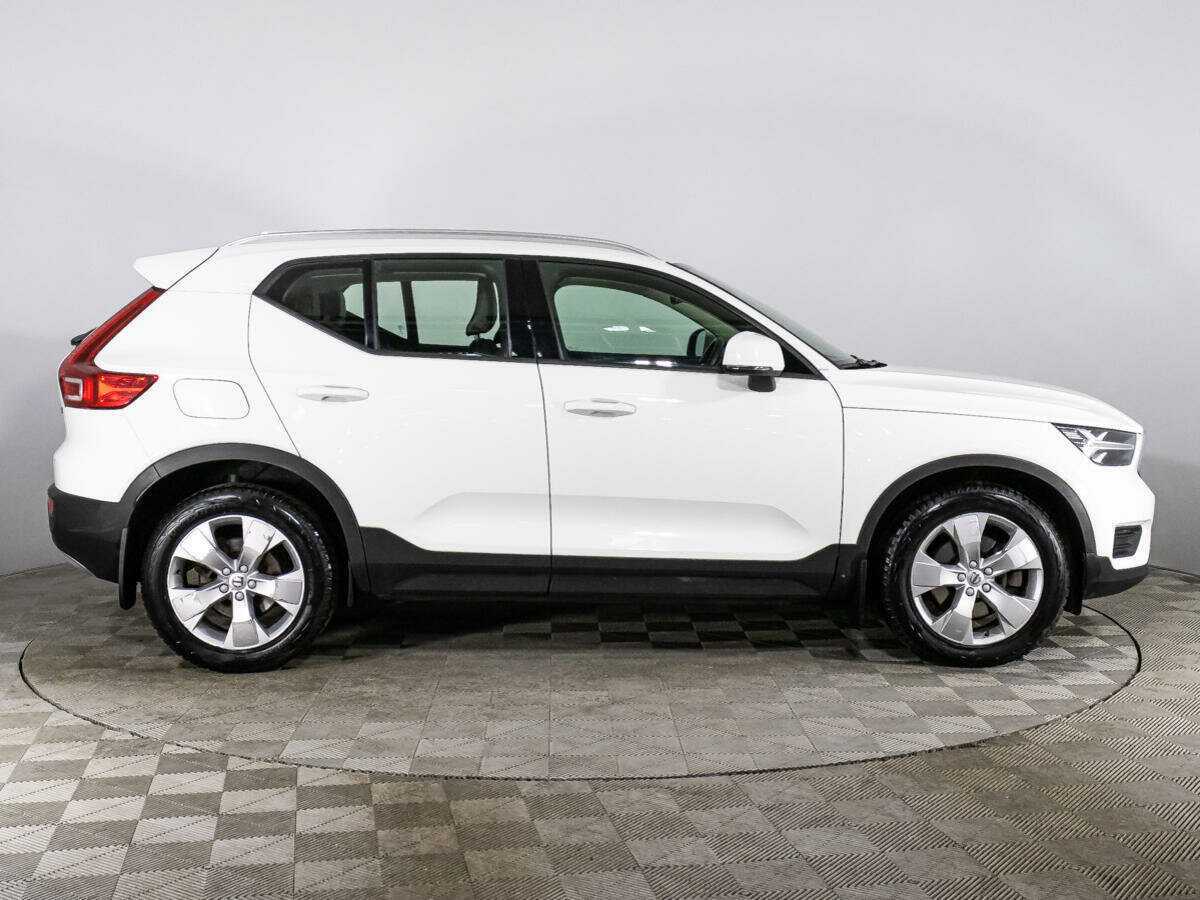 Volvo XC40 2019 года с пробегом. Фото: #3