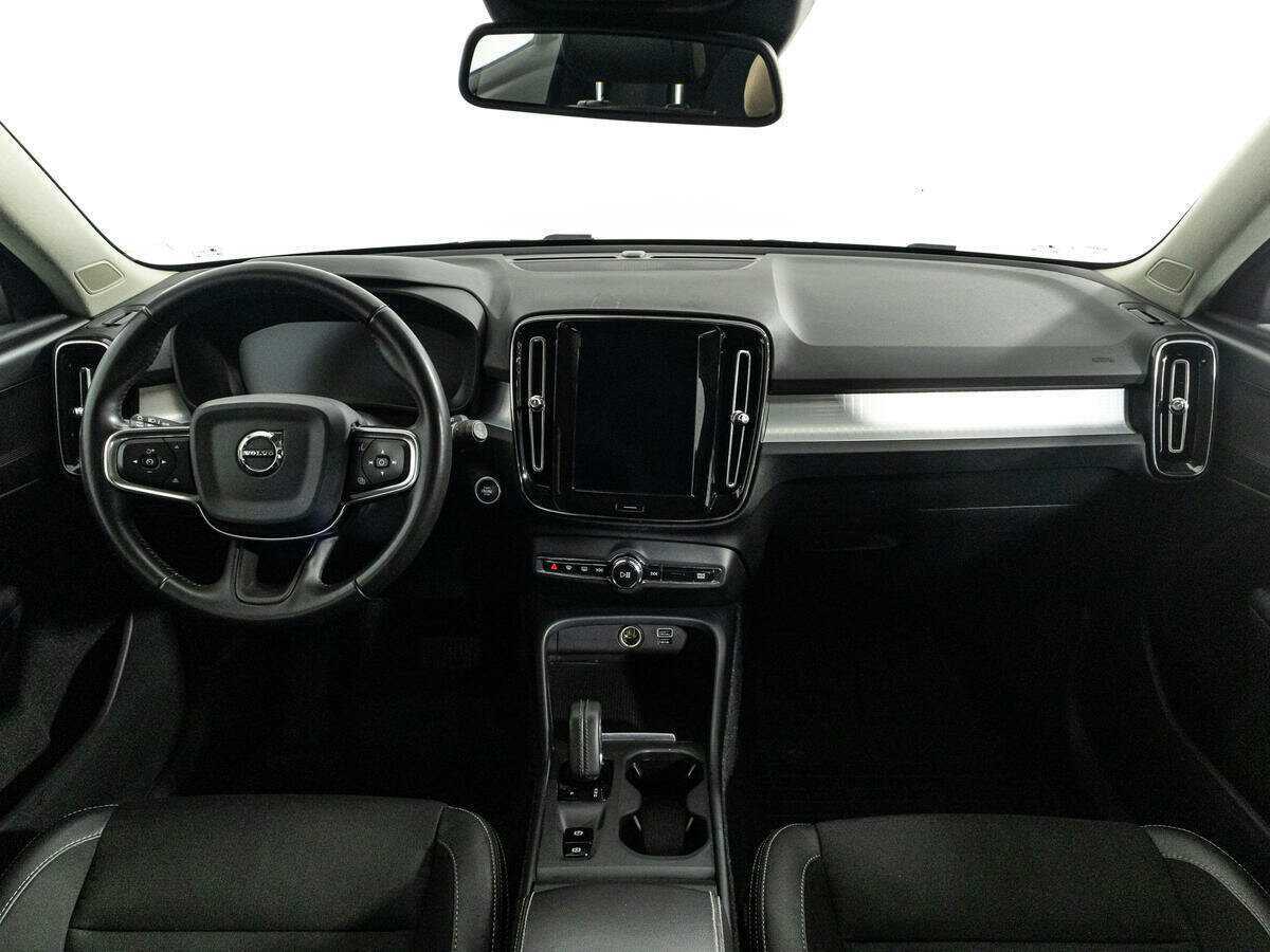 Volvo XC40 2019 года с пробегом. Фото: #12