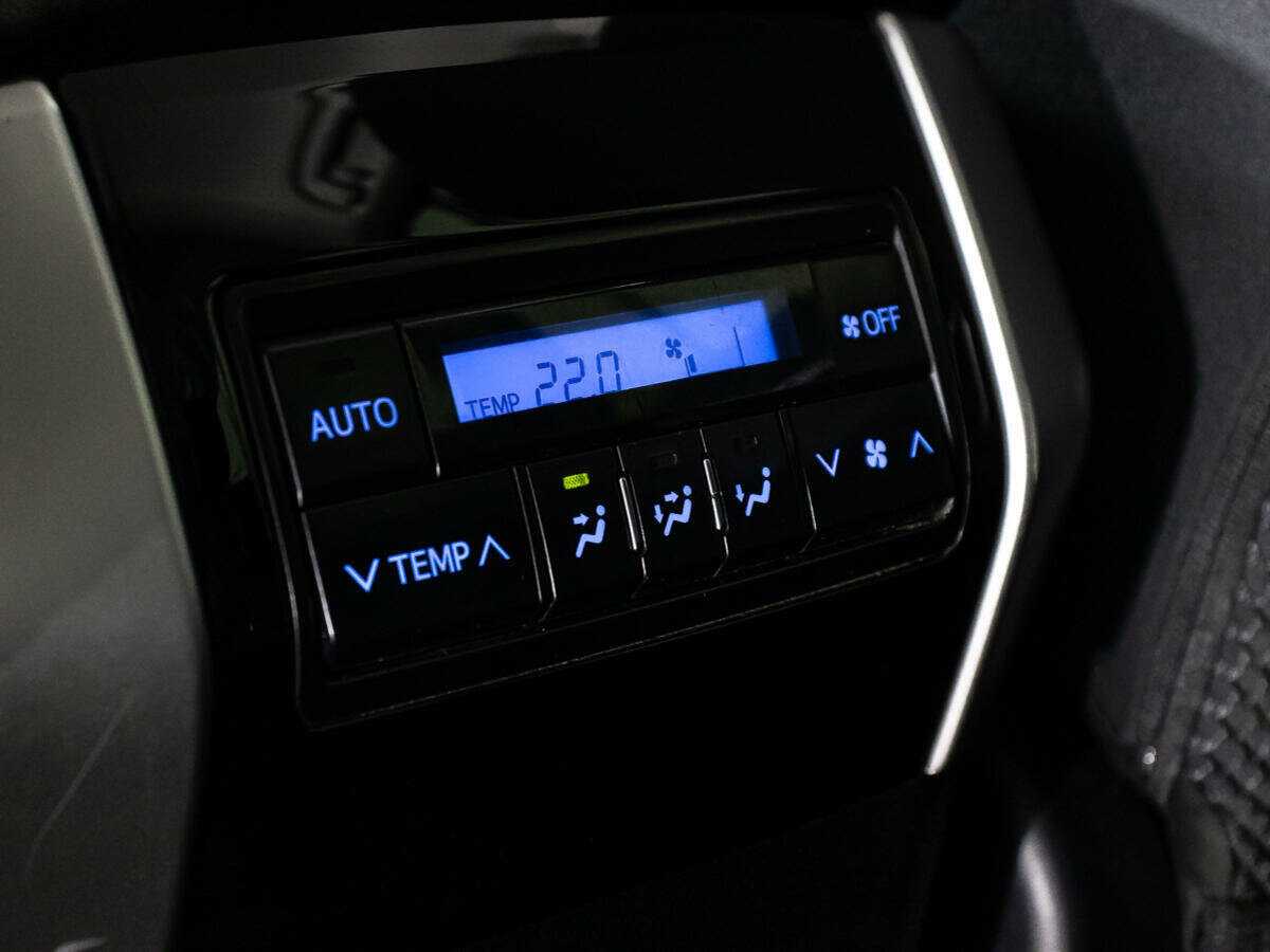 Toyota Land Cruiser Prado 2018 года с пробегом. Фото: #17