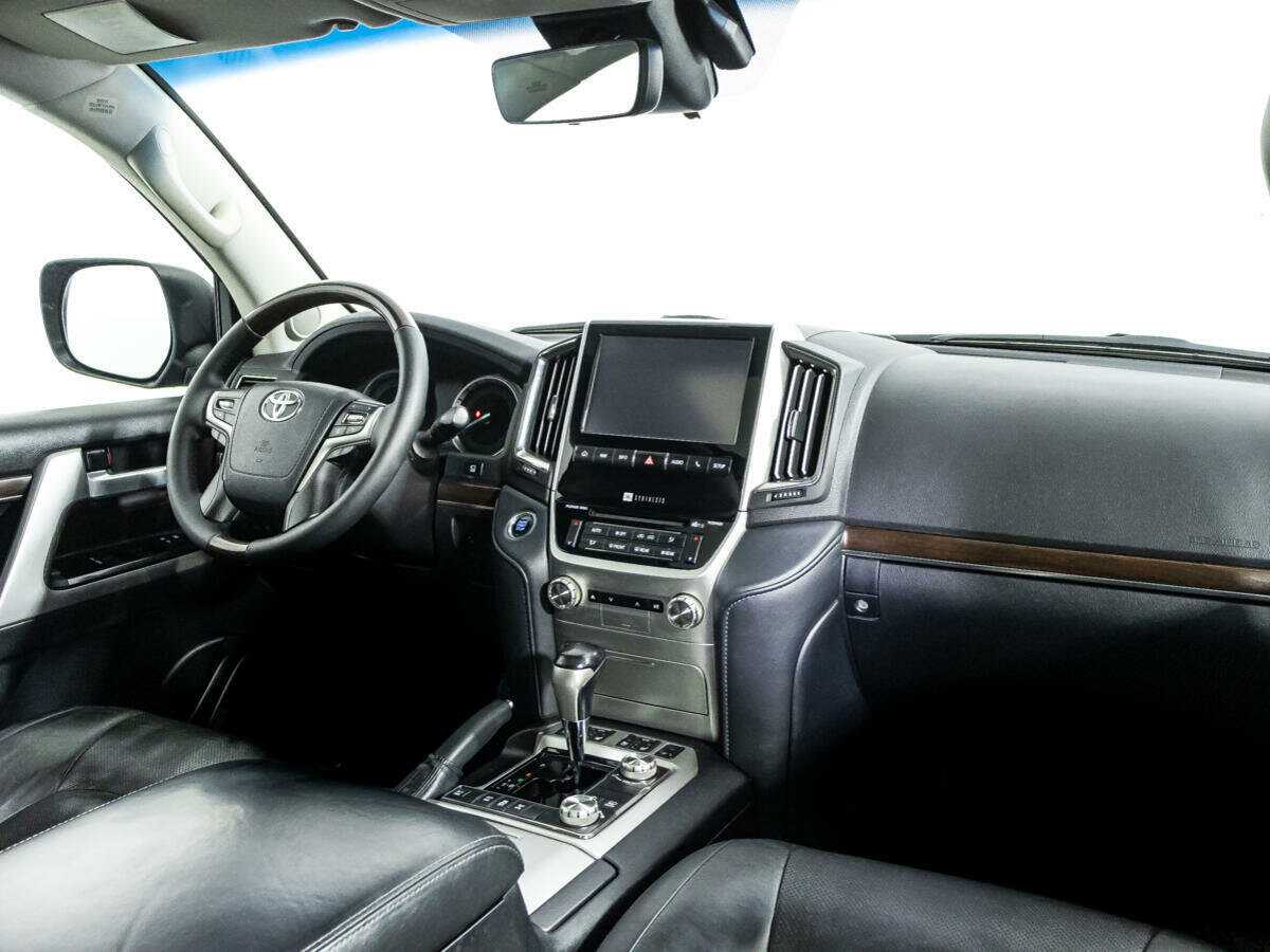 Toyota Land Cruiser 2018 года с пробегом. Фото: #8