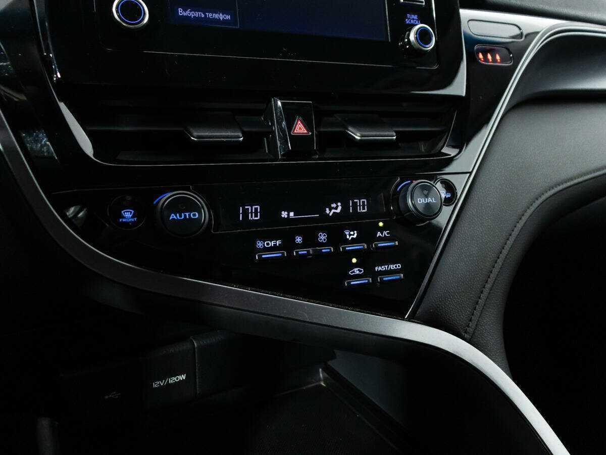 Toyota Camry 2021 года с пробегом. Фото: #15