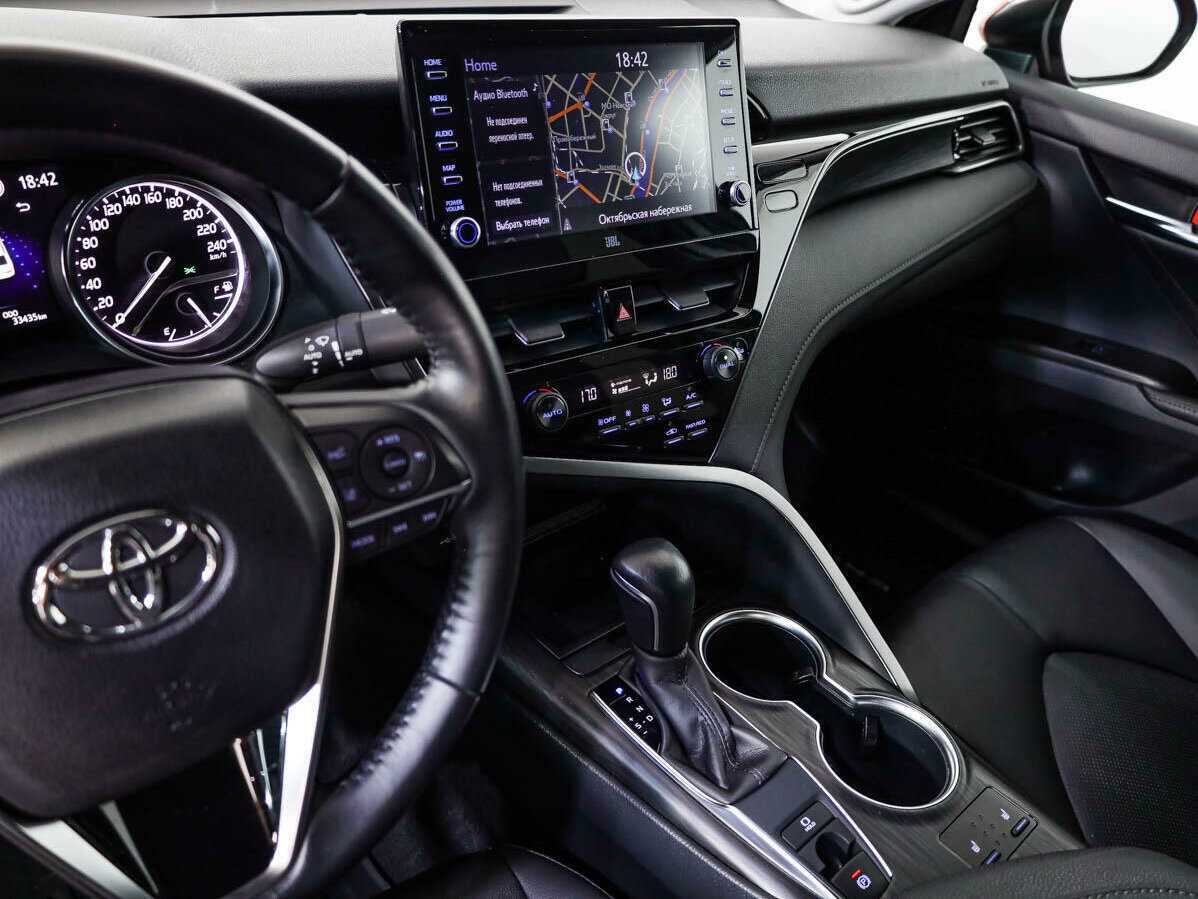 Toyota Camry 2021 года с пробегом. Фото: #11