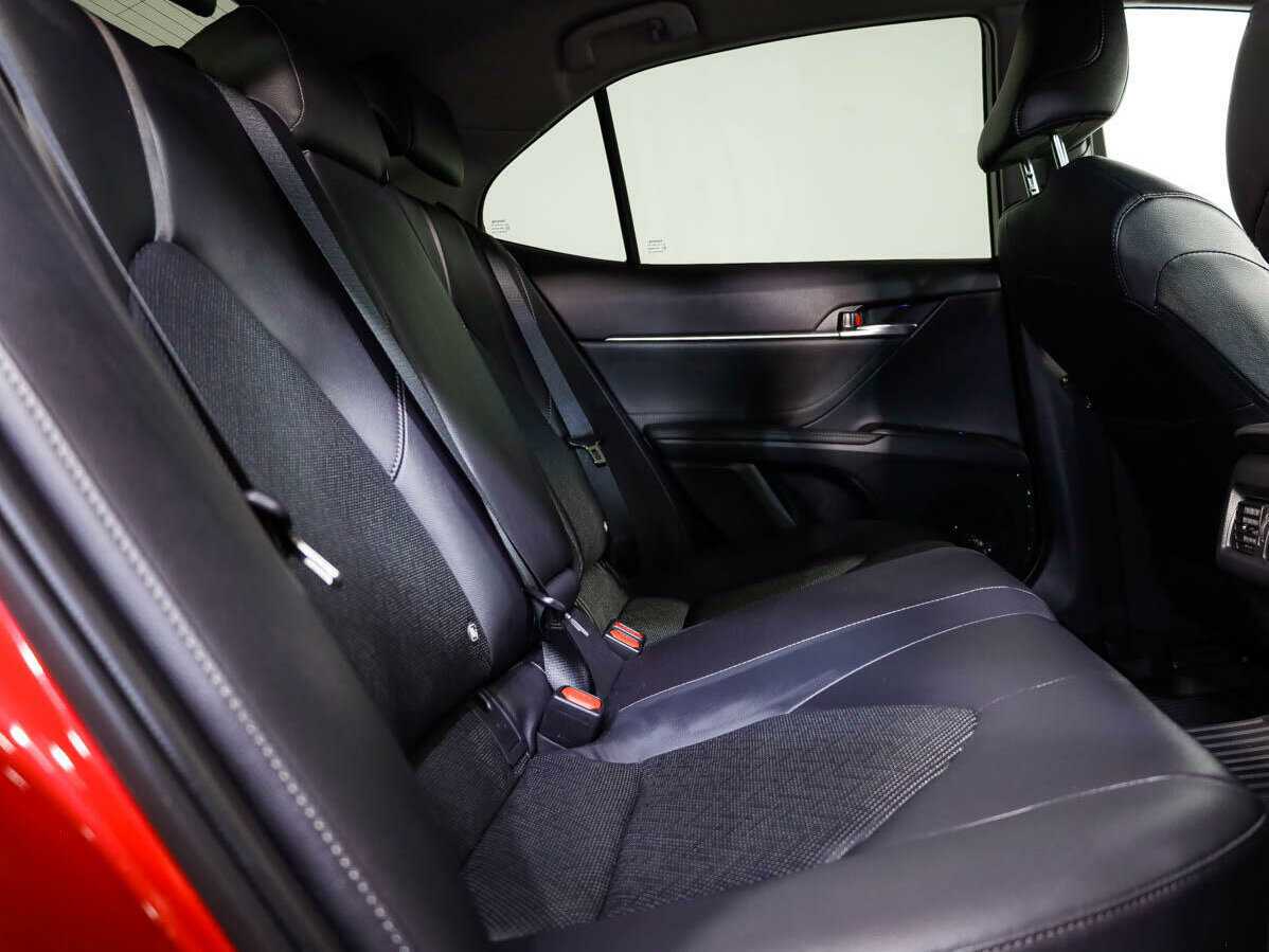 Toyota Camry 2021 года с пробегом. Фото: #14