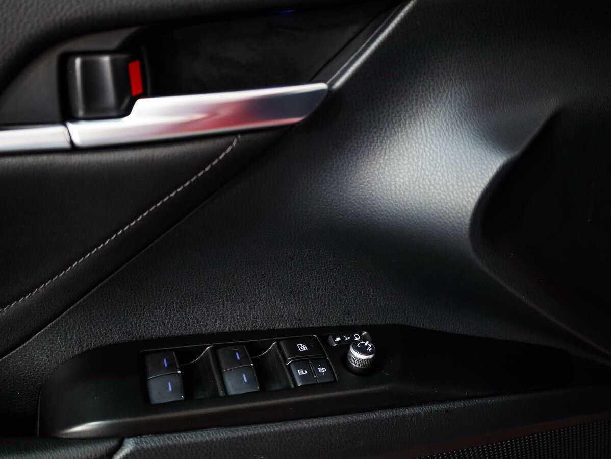 Toyota Camry 2021 года с пробегом. Фото: #16