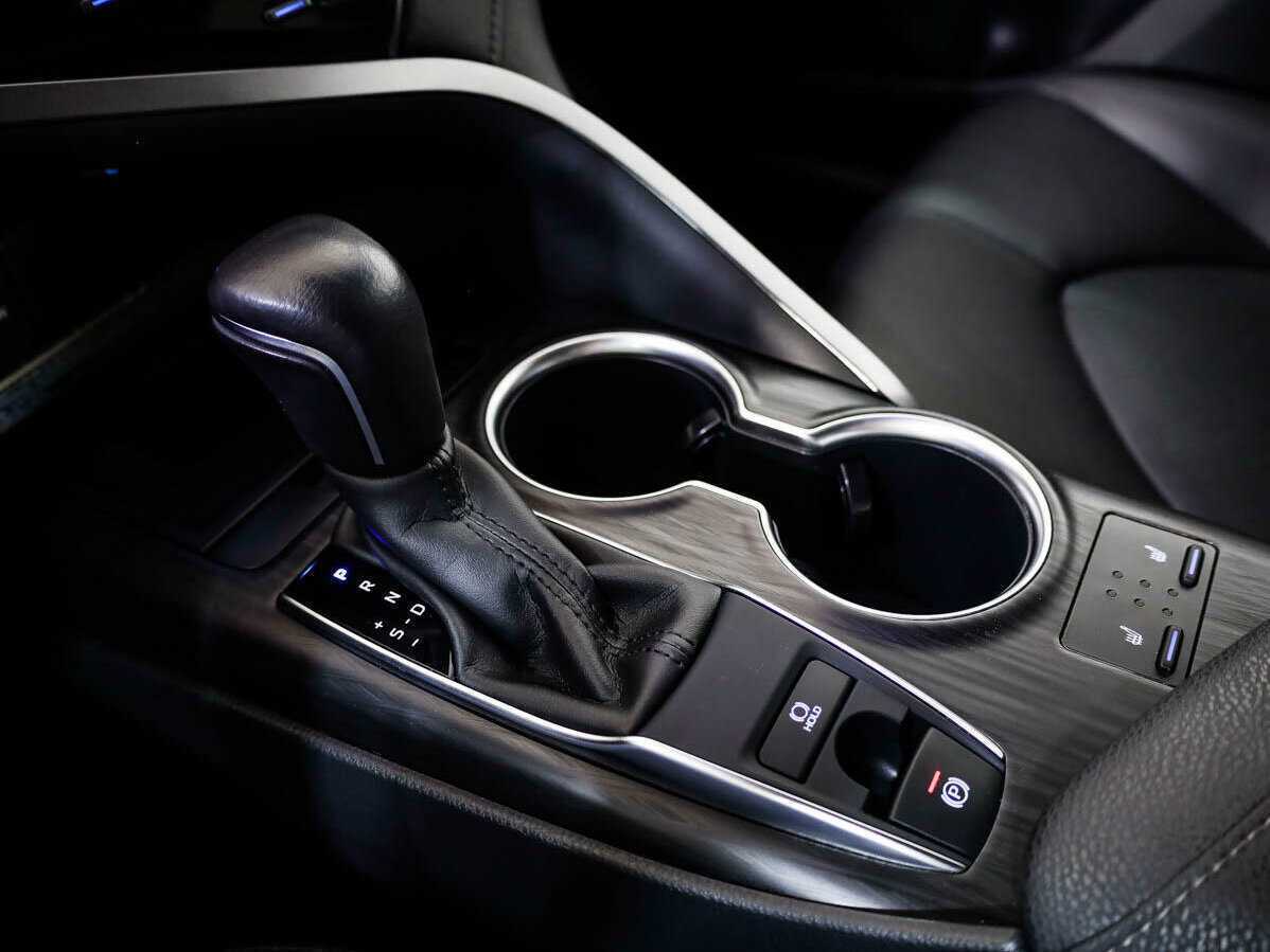 Toyota Camry 2021 года с пробегом. Фото: #20