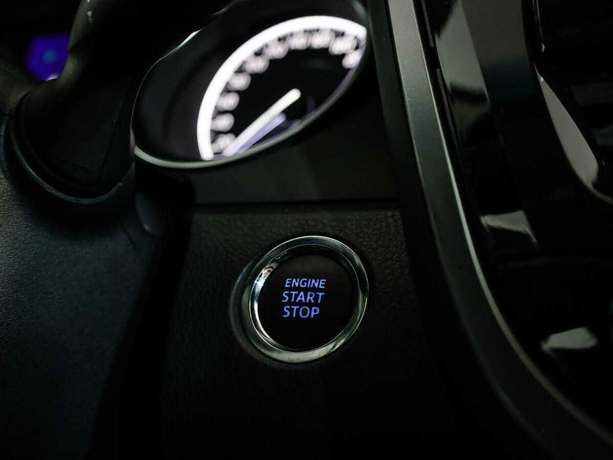 Toyota Camry 2021 года с пробегом. Фото: #21