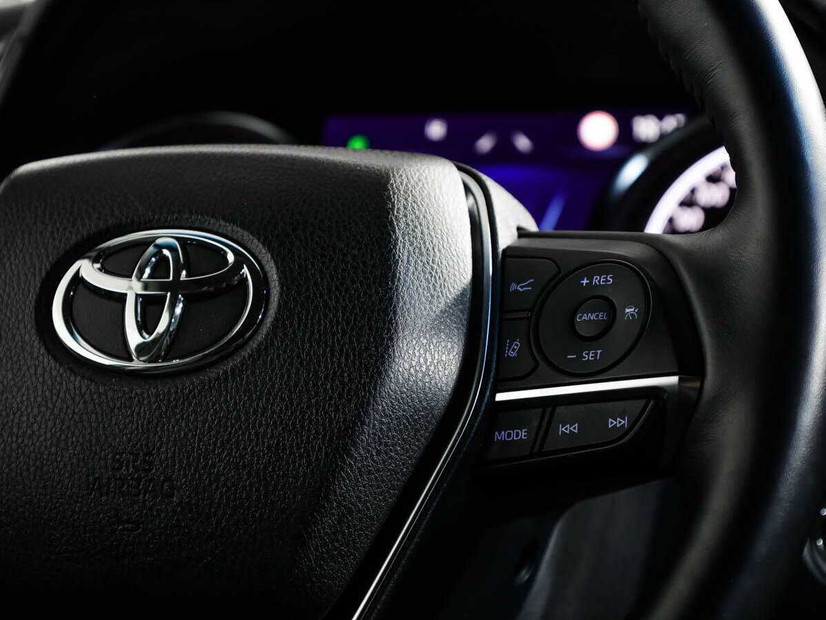 Toyota Camry 2021 года с пробегом. Фото: #23