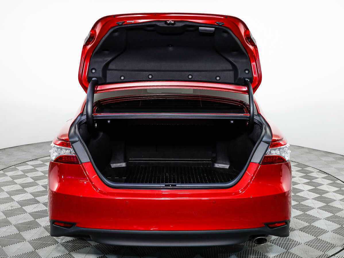 Toyota Camry 2021 года с пробегом. Фото: #26