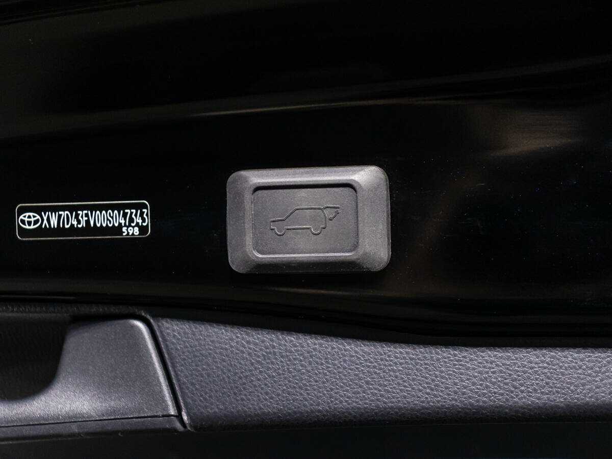 Toyota RAV4 2022 года с пробегом. Фото: #15