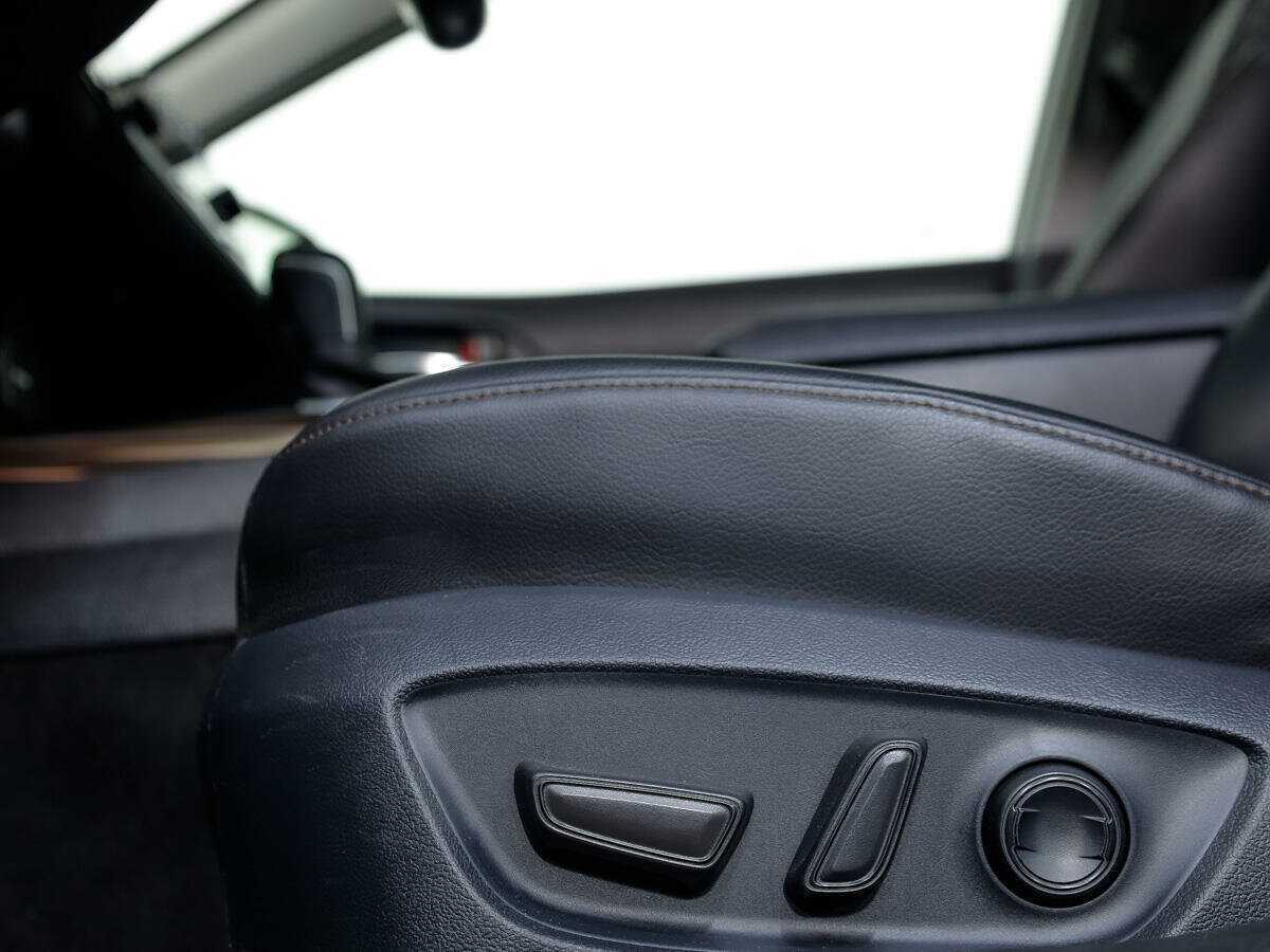 Toyota Camry 2019 года с пробегом. Фото: #26