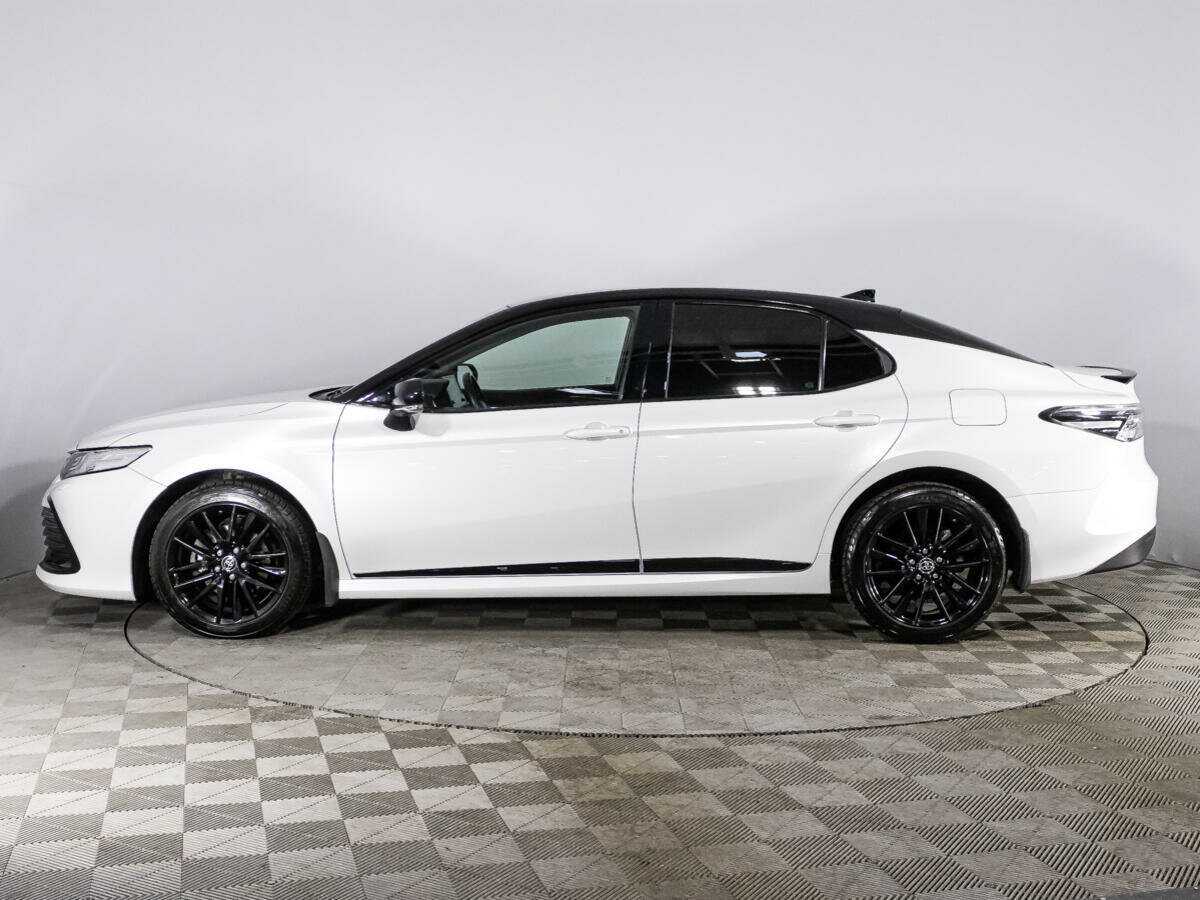 Toyota Camry 2022 года с пробегом. Фото: #7