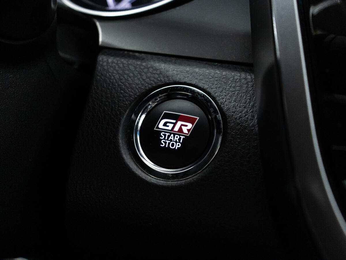 Toyota Camry 2022 года с пробегом. Фото: #17