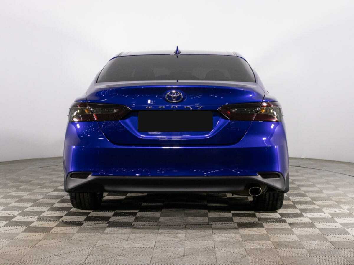 Toyota Camry 2021 года с пробегом. Фото: #5