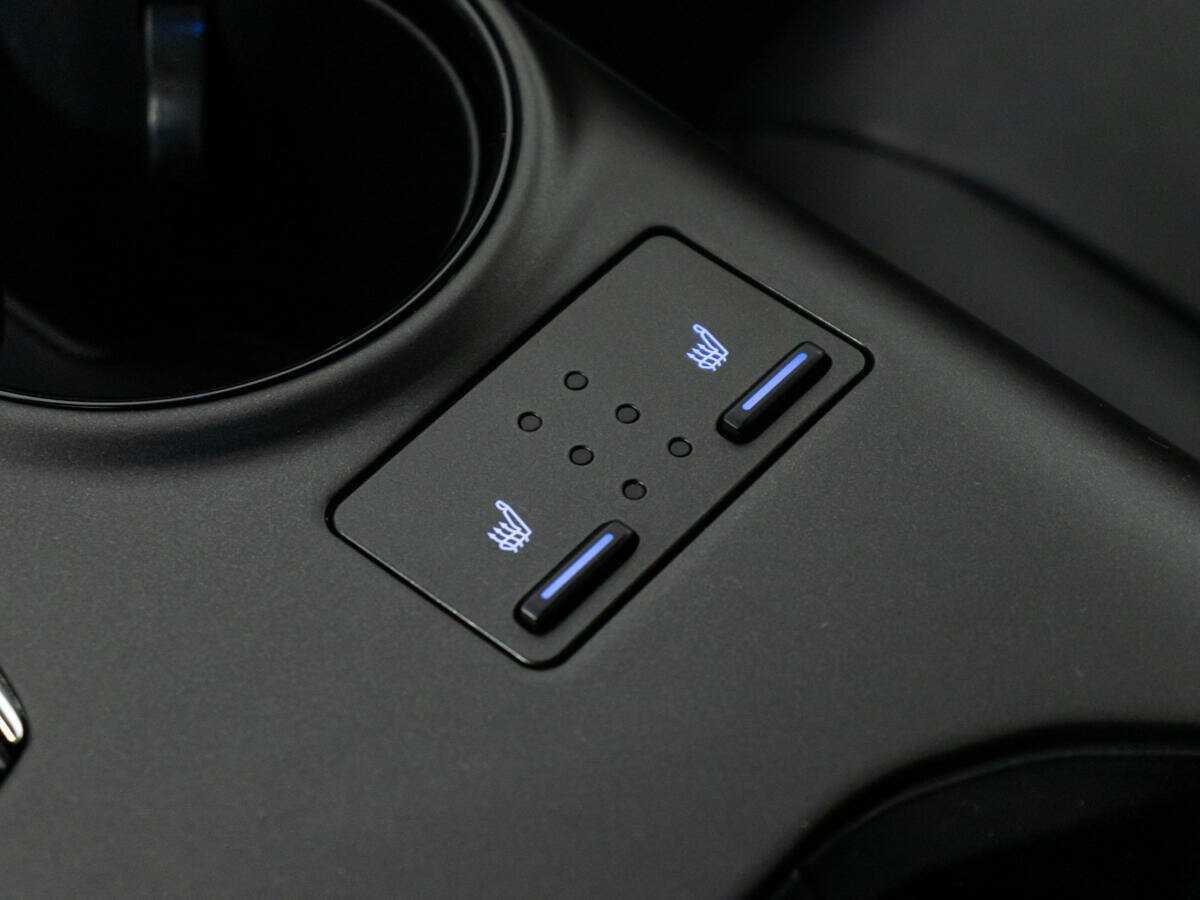 Toyota Camry 2021 года с пробегом. Фото: #16