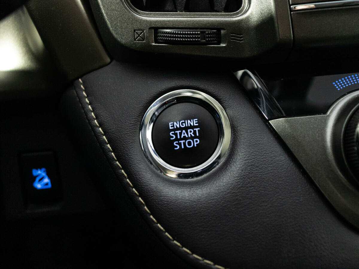 Б/У Тойота Рав4 2013 года. Фото: #17