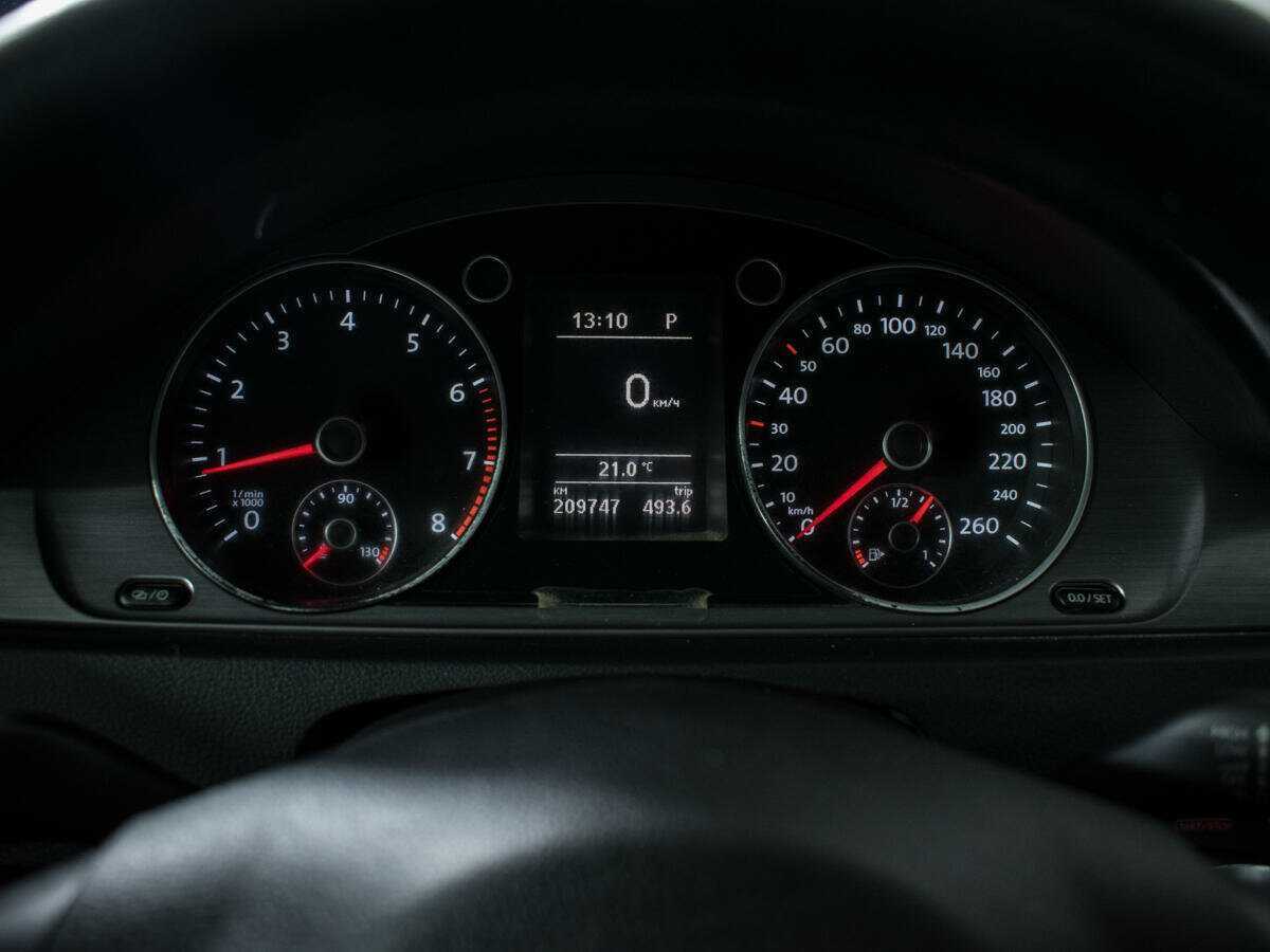 Б/У Фольксваген Пассат 2012 года. Фото: #10