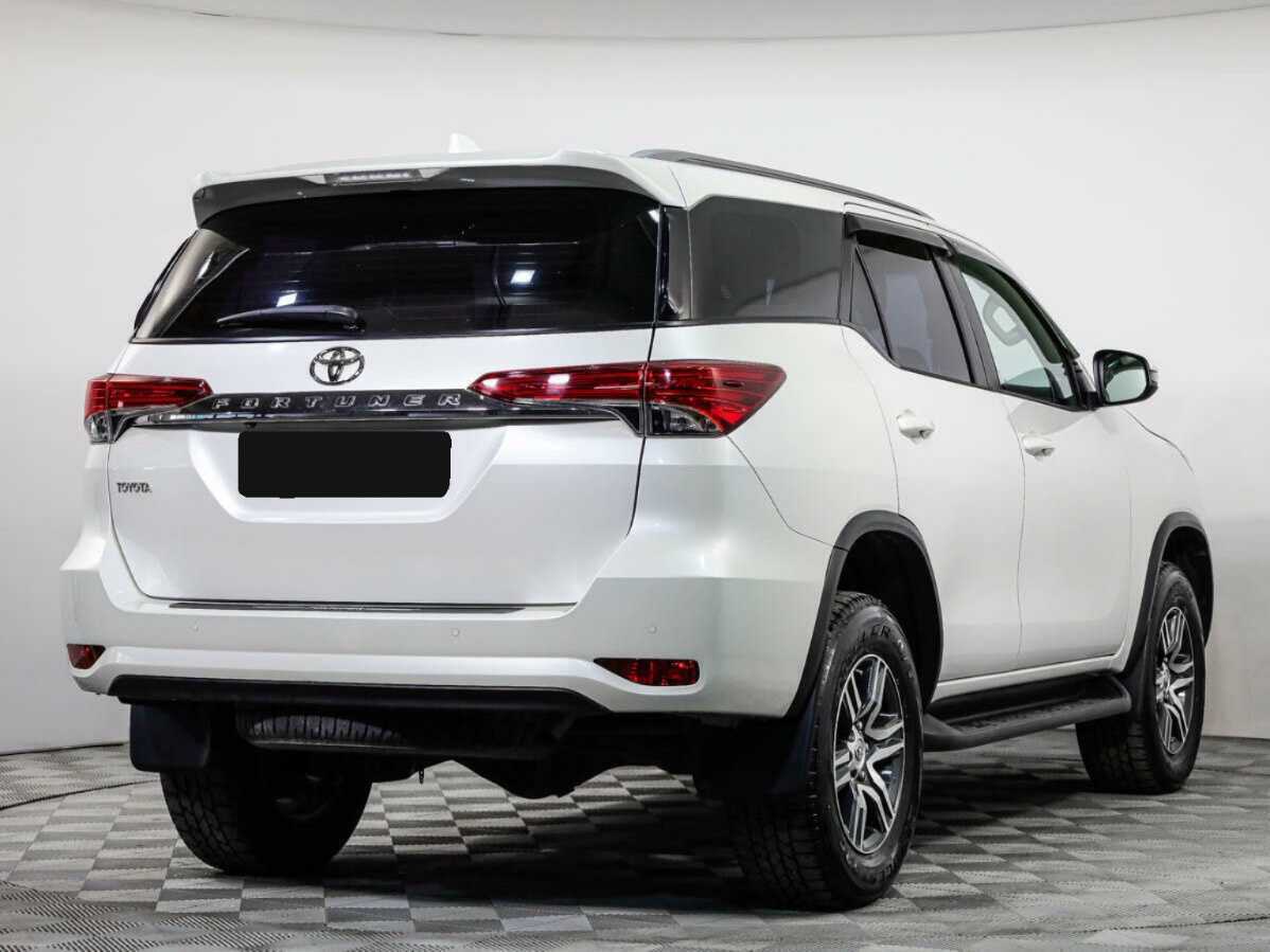 Toyota Fortuner 2021 года с пробегом. Фото: #3