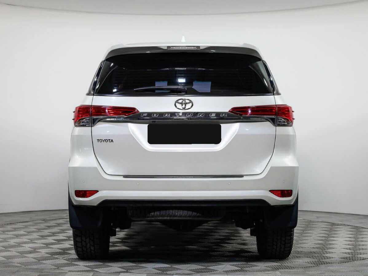 Toyota Fortuner 2021 года с пробегом. Фото: #4