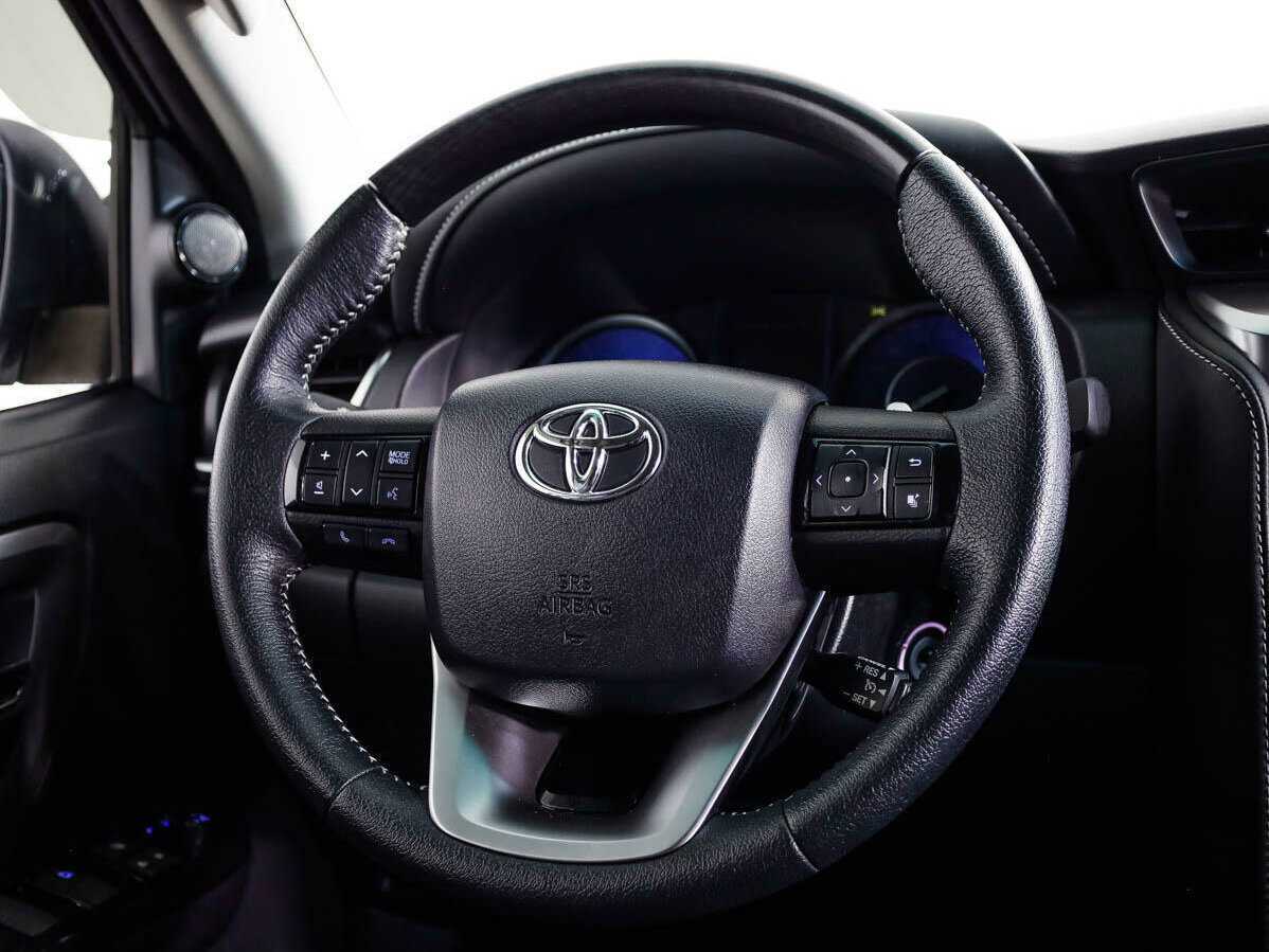 Toyota Fortuner 2021 года с пробегом. Фото: #18