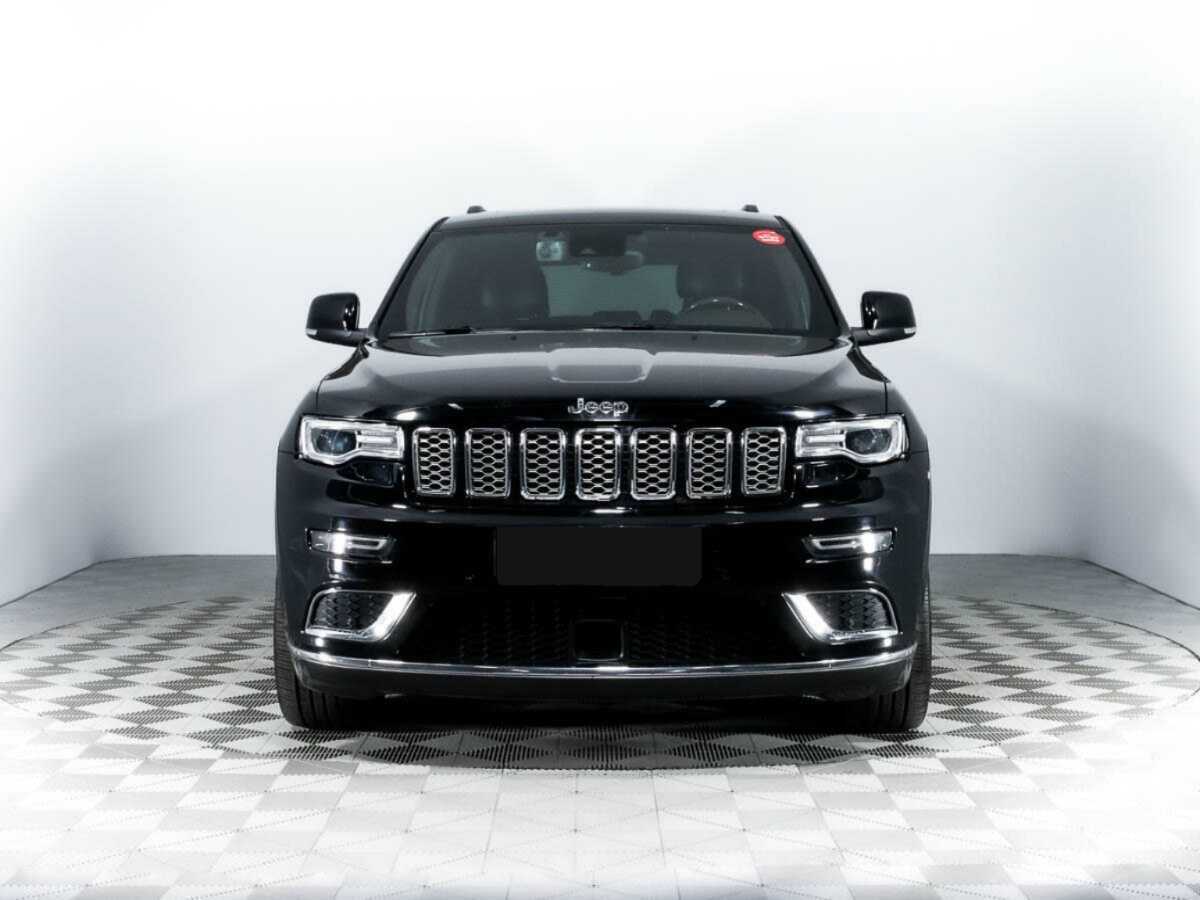 Jeep Grand Cherokee 2018 года с пробегом. Фото: #1