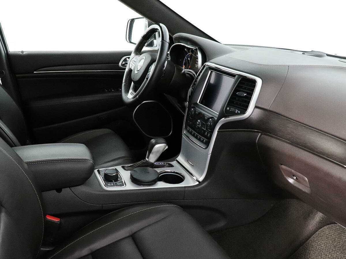 Jeep Grand Cherokee 2018 года с пробегом. Фото: #8