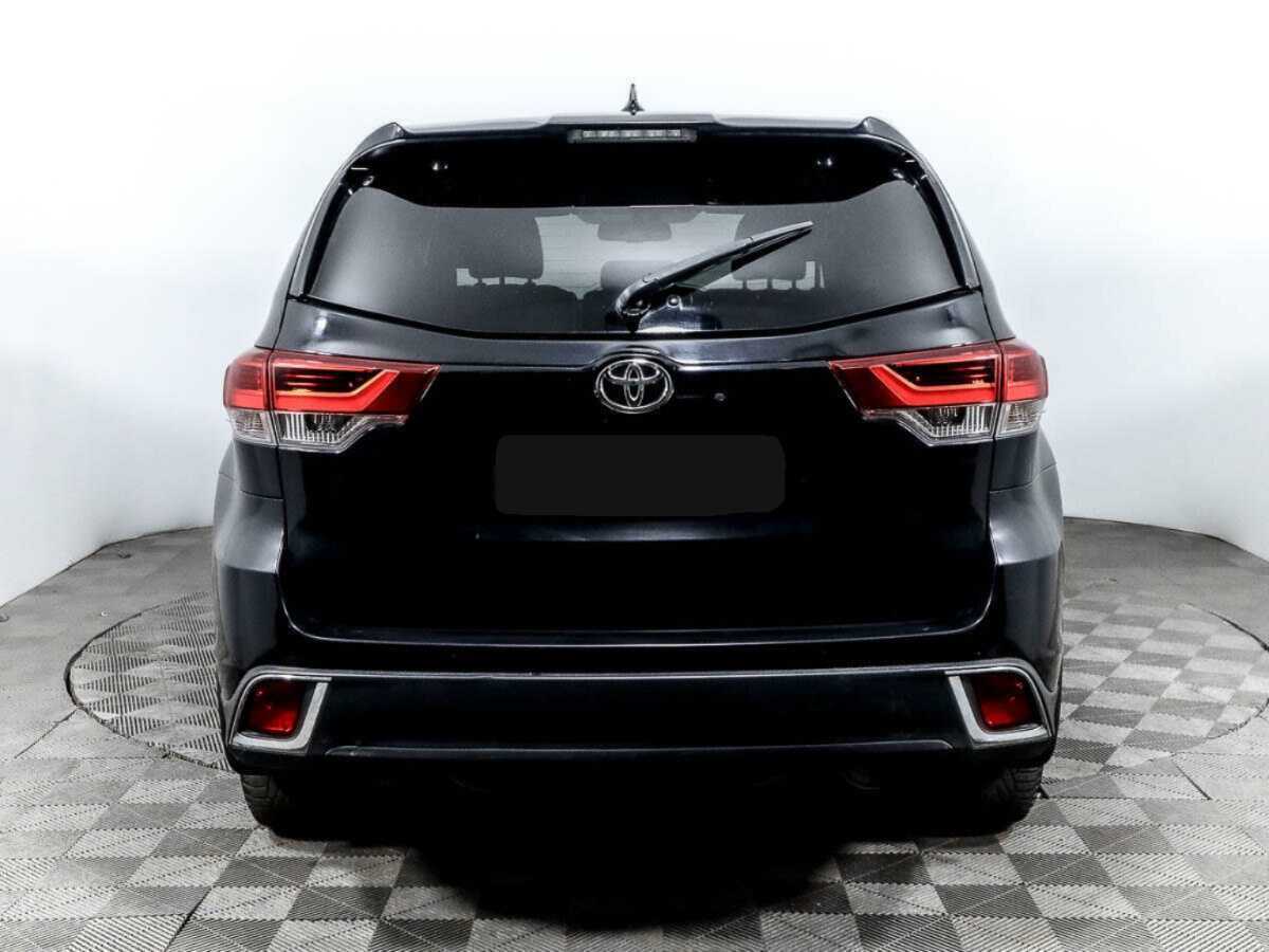 Toyota Highlander 2018 года с пробегом. Фото: #4