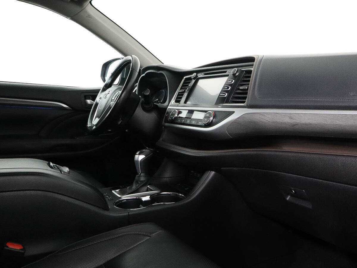 Toyota Highlander 2018 года с пробегом. Фото: #6